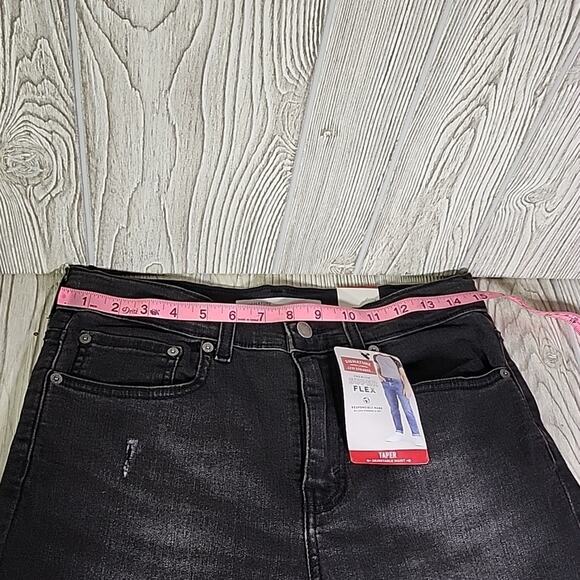 Levi's Signature Black Denim Taper Jeans Distreseed Adjustable Waist Boys 18 NWT - Picture 10 of 15